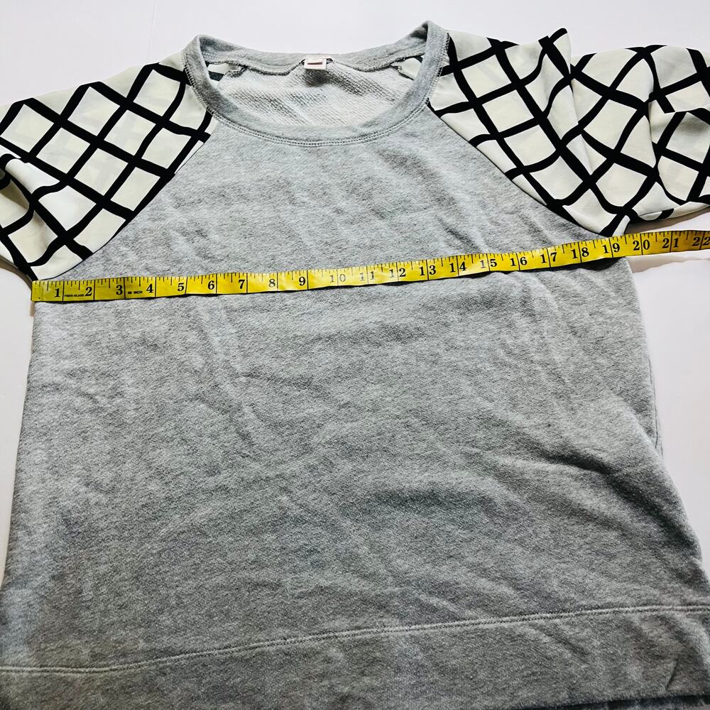 J. Crew Crew Neck Printed Sleeve Sweater Size Medium - Picture 4 of 6